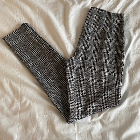 La classe couture houndstooth plaid pant / legging - Picture 2 of 5